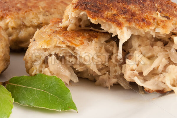 Hackfleisch-Sauerkraut-Frikadellen Detail - Fotos-Schmiede