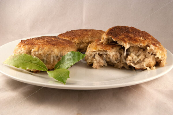 Hackfleisch-Sauerkraut-Frikadellen Frontal - Fotos-Schmiede