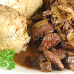 Hähnchenlebern mit Speckknödel Detail - Fotos-Schmiede