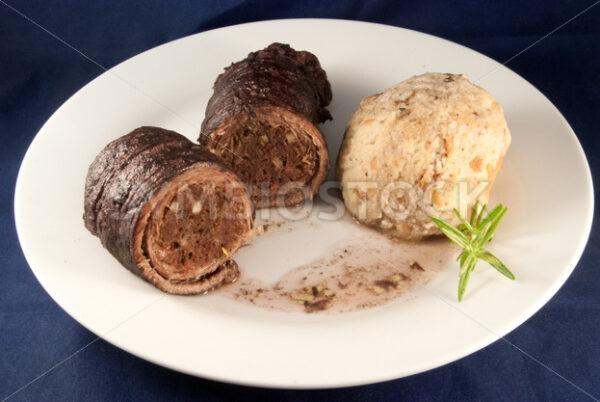 Rouladen mit Speckknödel Aufsicht - Fotos-Schmiede