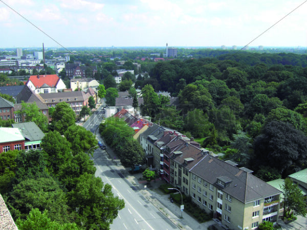 Blick von Wandsbek Markt nach Osten auf Wandsbeker Gehölz/Schloßstraße - Fotos-Schmiede