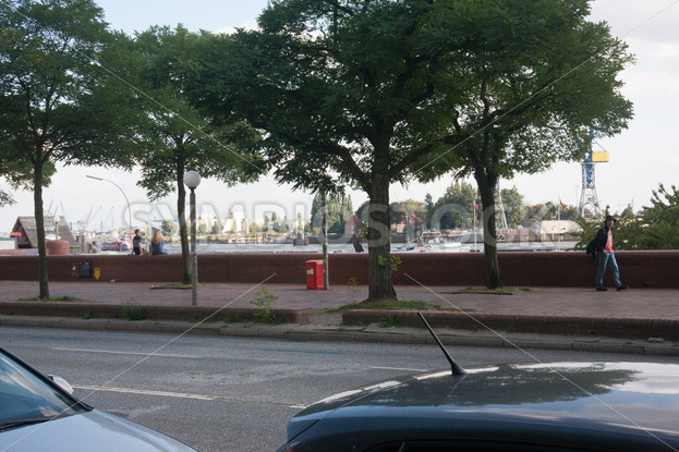 Blick auf die Promenade an der Hafenstraße - Fotos-Schmiede
