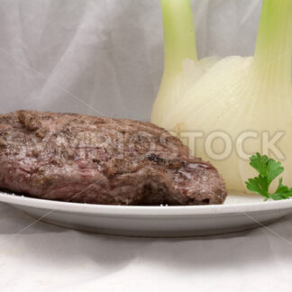 Flanksteak mit Fenchel Frontal - Fotos-Schmiede