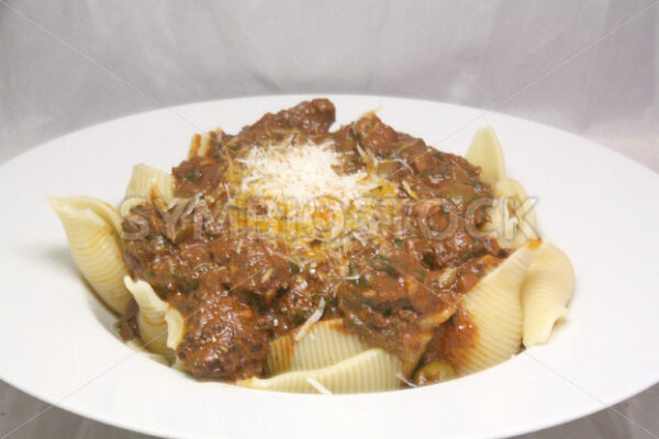 Pferdegulasch mit Conchiglioni Aufsicht - Fotos-Schmiede