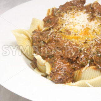 Pferdegulasch mit Conchiglioni Detail - Fotos-Schmiede