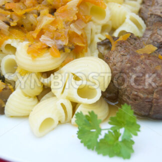 Pferdegulasch mit Hörnchennudeln Detail - Fotos-Schmiede