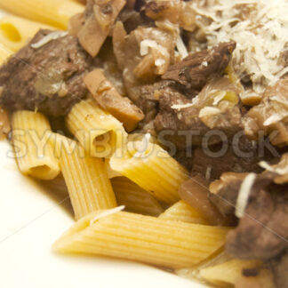 Pferdegulasch mit Penne Rigate Detail - Fotos-Schmiede